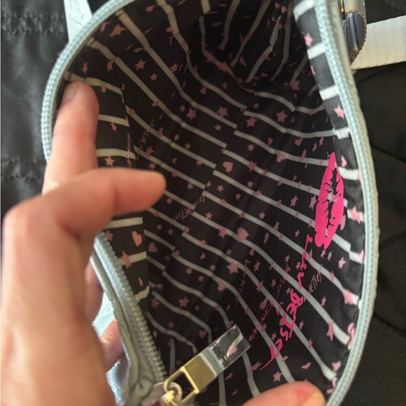 ๐โจ Betsey Johnson Crossbody Bag Bundle (2) - Picture 7 of 11